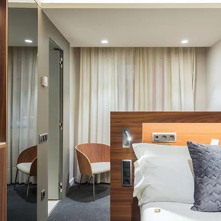Hotel Western Premier Dante Barcelona