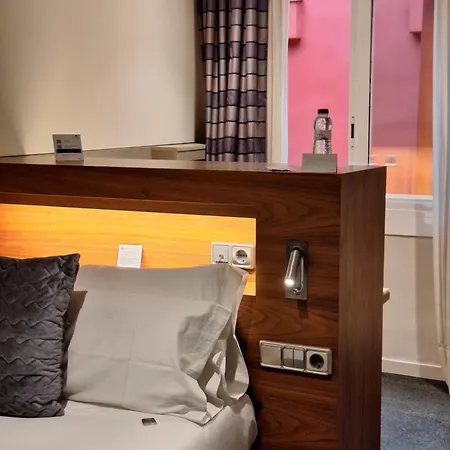 Western Premier Dante Hotel 4*